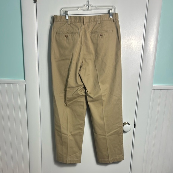 NWT L.L. Bean Men’s Straight Leg Dark Khaki Pants size 34x29 - Picture 4 of 9